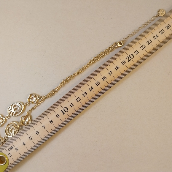 Liz Claiborne Gold Floral Necklace - Picture 8 of 12